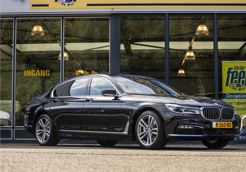 BMW 740, 2018