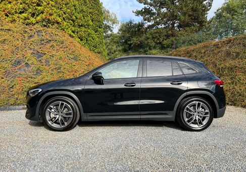 Mercedes-Benz GLA Klasė, 2021