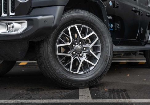 Jeep Wrangler, 2024 2