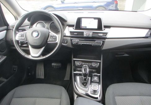 BMW 218, 2022