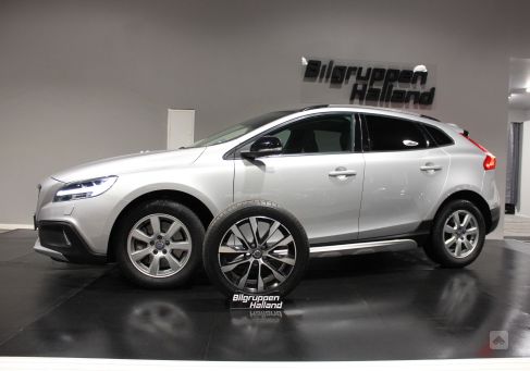 Volvo V40 Cross Country, 2019