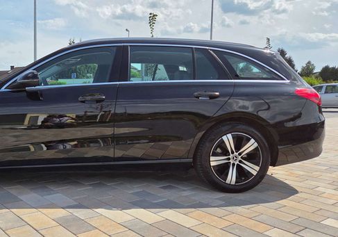 Mercedes-Benz C 200, 2025