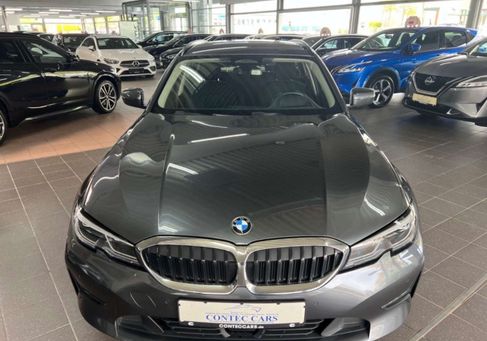 BMW 330, 2020