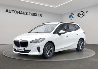BMW 220, 2025