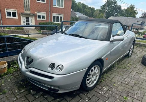 Alfa Romeo Spider, 1998