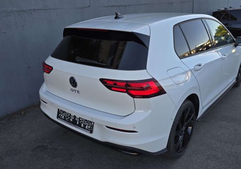 Volkswagen Golf, 2022