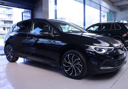 Volkswagen Golf, 2021
