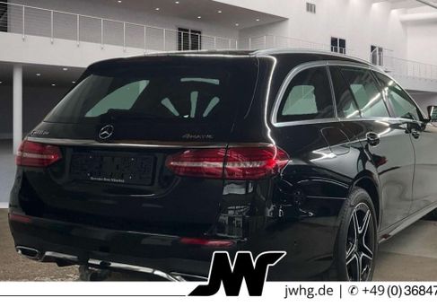 Mercedes-Benz E 300, 2022 2