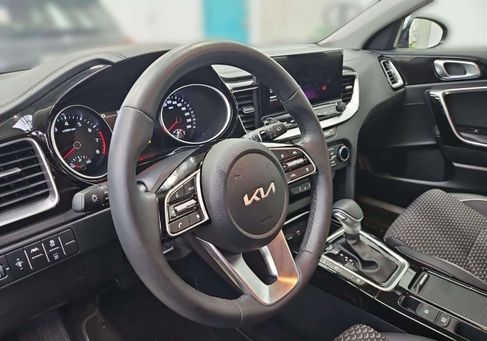 Kia XCeed, 2025 3
