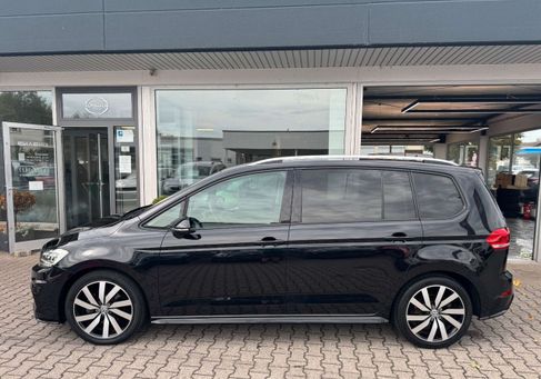 Volkswagen Touran, 2019 3