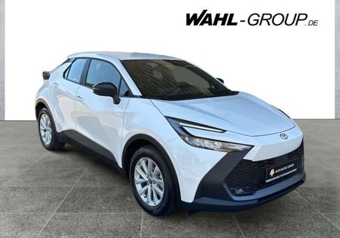 Toyota C-HR, 2025 3