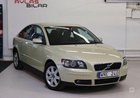 Volvo S40, 2004