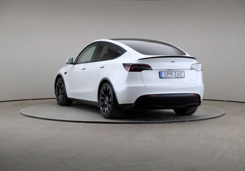 Tesla Model Y, 2023 2