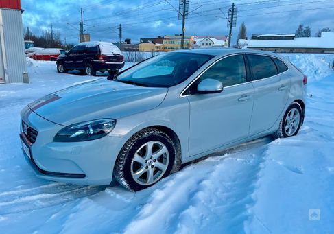 Volvo V40, 2013