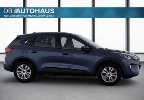 Ford Kuga, 2022