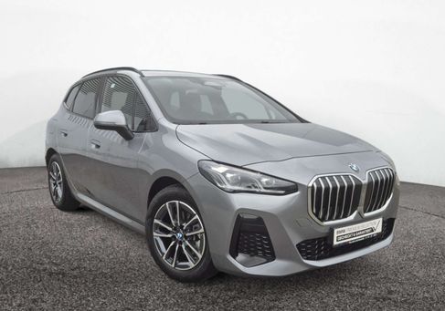 BMW 220, 2025 2