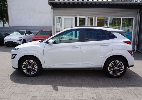 Hyundai Kona, 2022 3