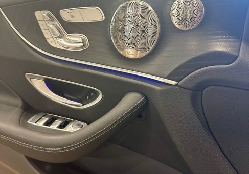Mercedes-Benz E 450, 2023