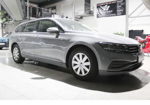 Volkswagen Passat Variant, 2023 3