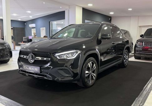 Mercedes-Benz GLA 250, 2022