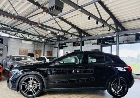 Mercedes-Benz GLA 220, 2017