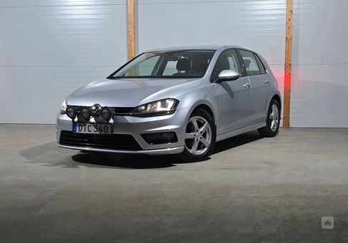 Volkswagen Golf, 2015