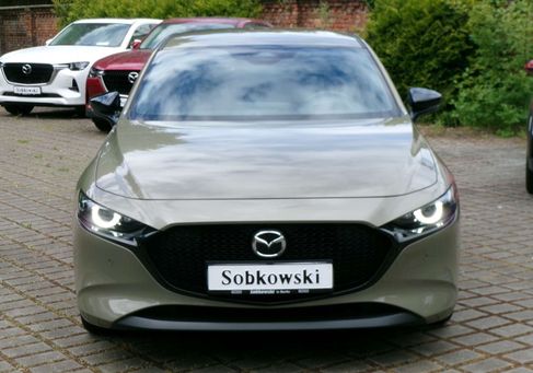 Mazda 3, 2025