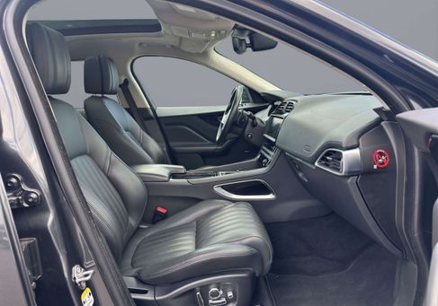 Jaguar F-Pace, 2019