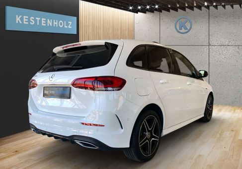 Mercedes-Benz B 250, 2021