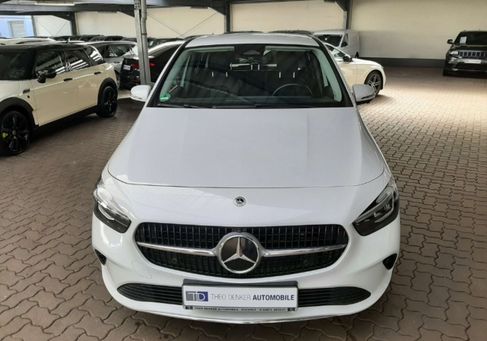 Mercedes-Benz B 200, 2023