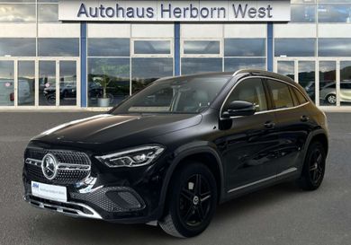 Mercedes-Benz GLA 200, 2020
