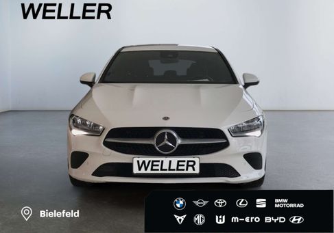 Mercedes-Benz CLA 200, 2022