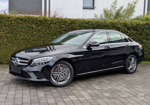 Mercedes-Benz C 300, 2020