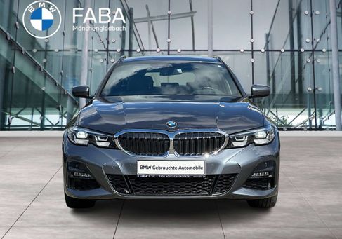 BMW 320, 2021 3