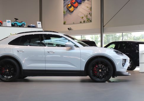 Porsche Macan, 2025