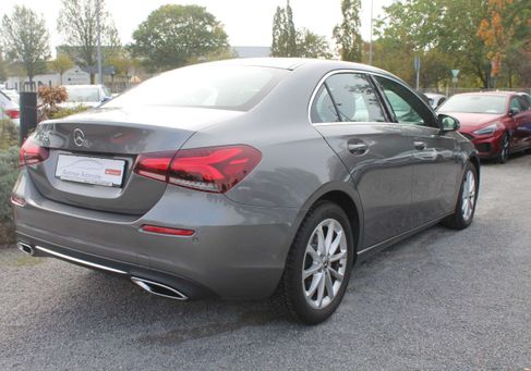 Mercedes-Benz A 220, 2019 3