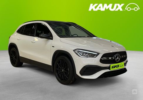 Mercedes-Benz GLA 250, 2021