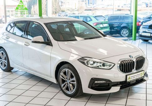 BMW 118, 2021