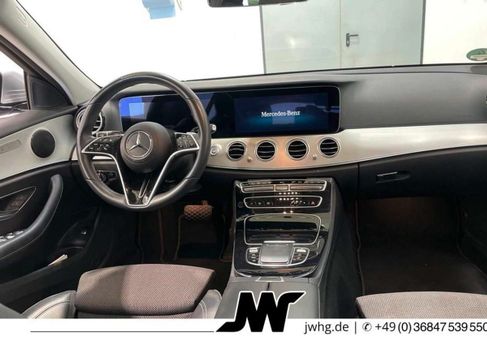 Mercedes-Benz E 220, 2022