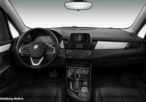 BMW 225, 2018