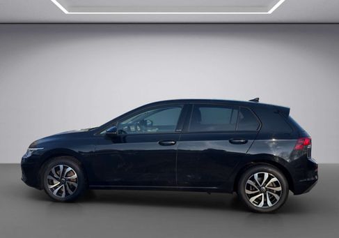 Volkswagen Golf, 2022 3