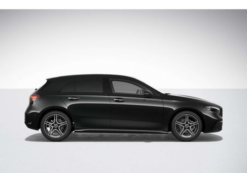 Mercedes-Benz A 180, 2023