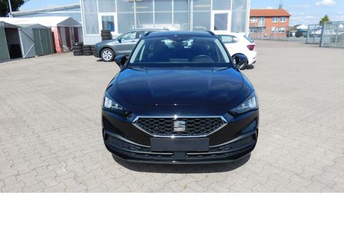 Seat Leon, 2023 3