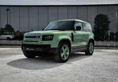 Land Rover Defender, 2022