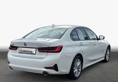 BMW 330, 2020