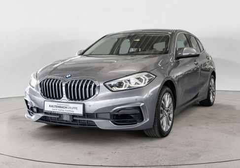 BMW 120, 2022