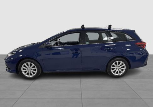 Toyota Auris Touring Sports, 2016