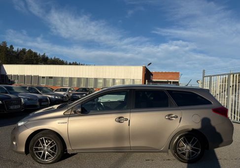 Toyota Auris Touring Sports, 2015