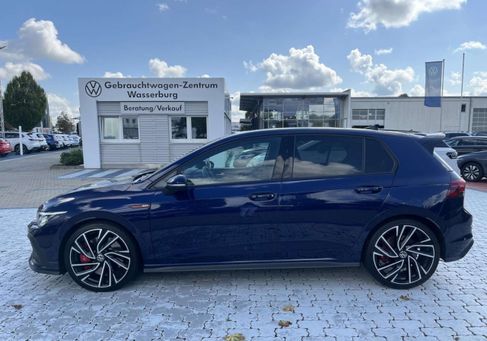 Volkswagen Golf, 2021 3