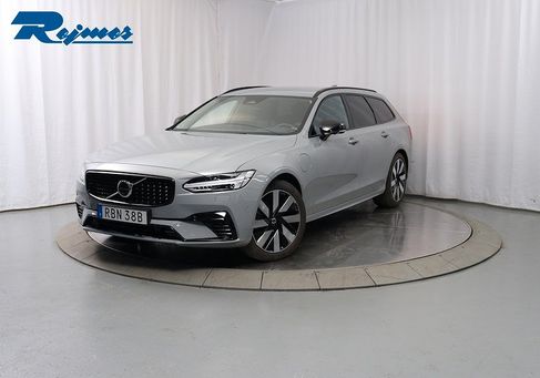 Volvo V90, 2025